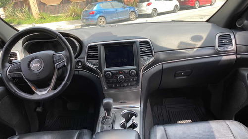 Imagen 11 de 15 de Jeep Grand Cherokee 2018 3.6 Limited Lujo 4x2 Mt