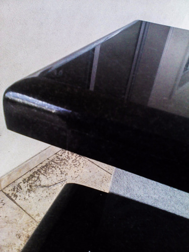 Imagen 7 de 10 de Mesada Granito Negro Brasil, Cocina - Forma Y Diseño