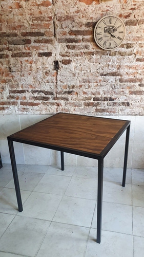 Imagen 7 de 8 de Mesa Bar Cervecera 85x85 Industrial + 4 Sillas Hierro Epoxi