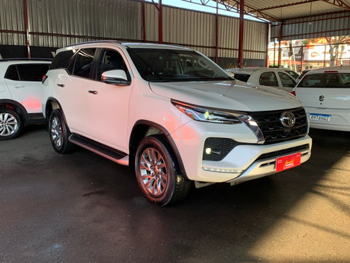 Toyota SW4 SRX 2.8 turbodiesel 5L 4x4 (Aut)