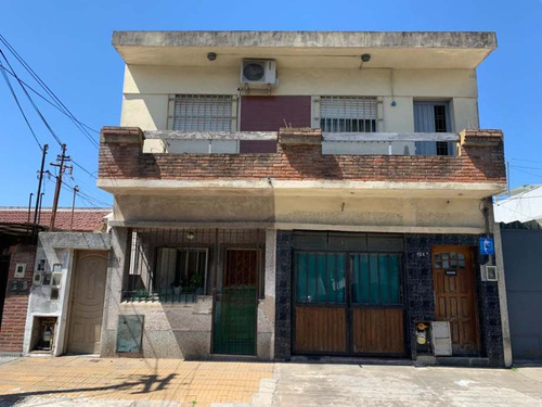 Departamento Tipo Casa En Venta En Bernal Oeste