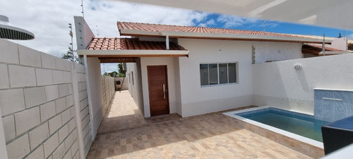 Imagem 3 de 13 de Linda Casa Com Piscina, Cerca Elétrica, Churrasqueira E Localizada À 1300m Do Mar Em Itanhaém, Litoral Sul De Sp.