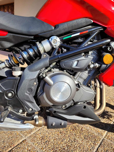 Imagen 7 de 15 de Benelli Tnt300