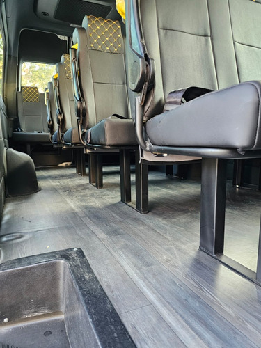 Sprinter Van 417 Extra Longa 28 Lugares Doc Onibus
