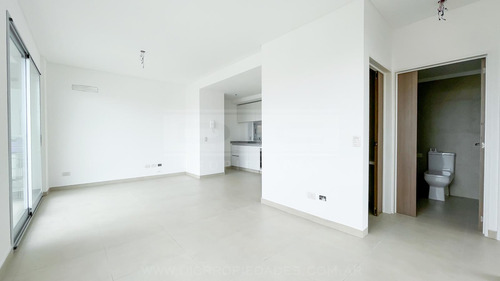 Excelente Departamento 3 Ambientes - Florida Mitre/este