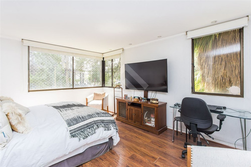 Departamento En Venta De 4 Dorm. En Las Condes