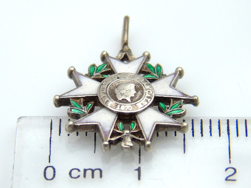 Condecoración Francesa Orden De La Legión De Honor Plata