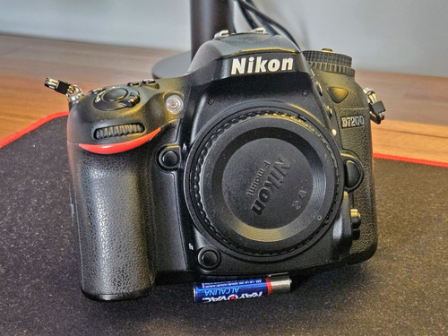 Nikon D7200