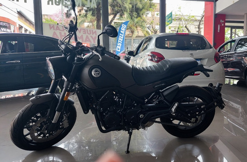 Imagen 5 de 18 de Benelli Leoncino 502 0km