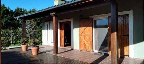 Casa En Venta - 2 Dormitorios 2 Baños - 140mts2 - Barrio Chapadmalal