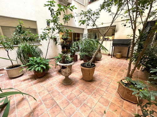 Imagen 15 de 25 de Venta Apartamento Pocitos Cuatro Dormitorios Dos Garages Dos Patios Servicio