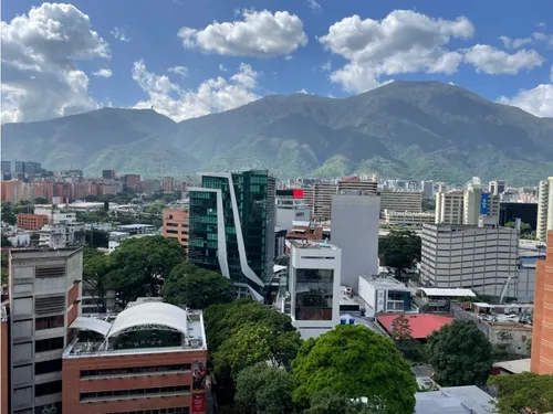 Oficina Las Mercedes 175 M2