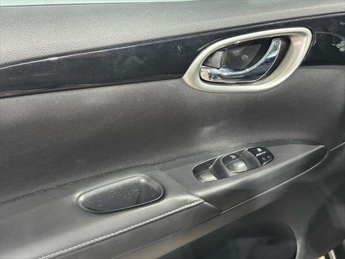 Nissan Sentra 1.8 Advance Cvt