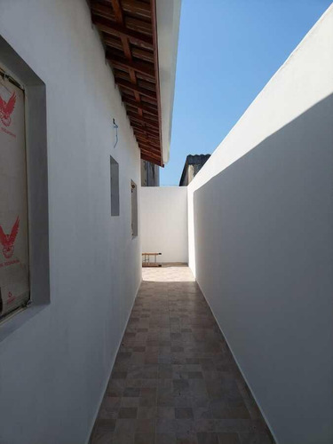 Imagem 10 de 11 de Casas 2 Quartos Para Venda Em Mongaguá, Vera Cruz, 2 Dormitórios, 1 Suíte, 2 Banheiros, 1 Vaga - 374_2-835282