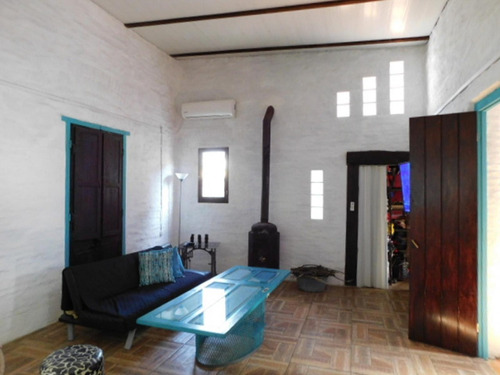 Imagen 2 de 14 de Casa En Padrón Único Sobre Av Sayago