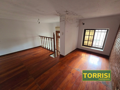 Venta - 5 Amb Ph C/patio Y Cochera/local - Campichuelo 300