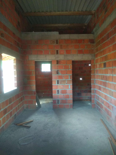 Sobrado À Venda