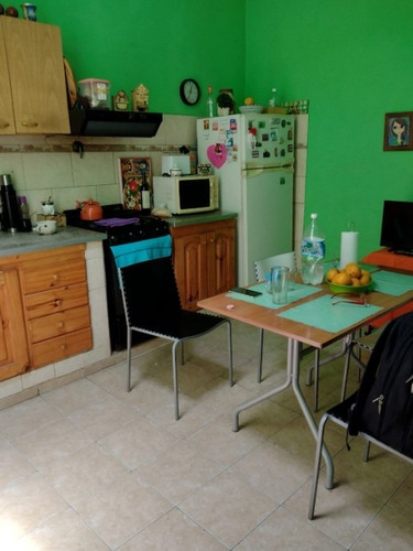 Imagen 2 de 14 de Casa Ideal Dos Familias En Venta - Villa Tesei