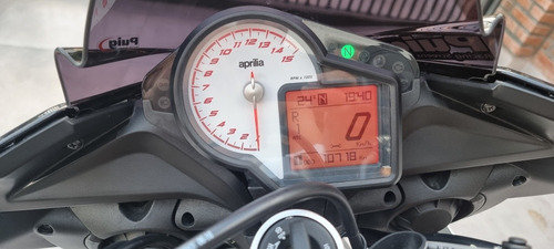 Imagen 14 de 15 de Aprilia Tuono