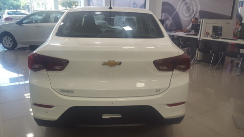 Imagen 16 de 25 de Chevroet Onix Plus Lt Tech 1.2 90 Cv Fs