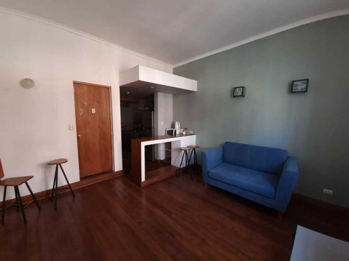 Hostal En Cerro Alegre, Muy Central. (60424)