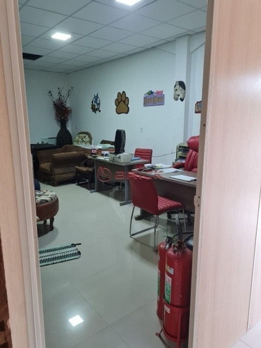 Imagem 7 de 10 de Pequeno Galpão Com 400 M² Em Magé. - Gl00035 - 69410816