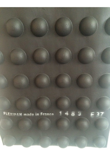 Imagen 1 de 2 de Molde Silicon Flexipan Media Esfera 4,5cm Diam 48 Cavidades