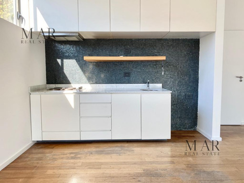 Imagen 8 de 16 de Retasado! Departamento En Venta, Atipico 2 Amb Con Cochera