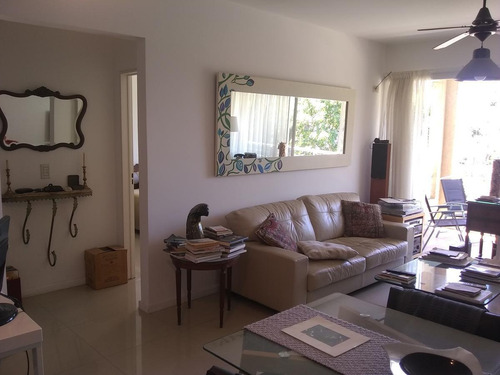 Imagen 3 de 17 de Ana Valencia Ventas