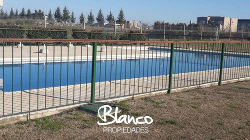 Imagen 9 de 18 de Excelente Lote Interno Dentro Del Barrio El Cantón - Norte