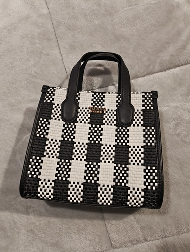 Bolsa Guess Original Mini Tote Dama Negro Cuadros Negro