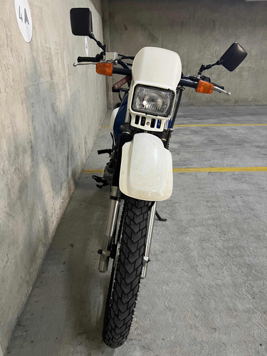 Suzuki Dr200