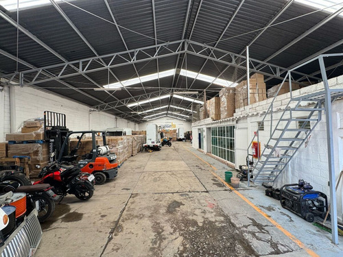 Bodega En Venta, Bosques De Xhala, 425 M2