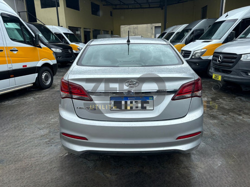 Hyundai HB20S 1.0 Comfort Plus Flex 4p