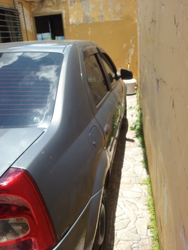 Renault Logan 2012 1.6 Expression Hi-torque 4p