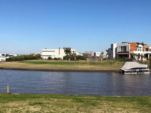 Imagen 3 de 7 de Albanueva | Exclusivo Y Unico - El Mejor Lote Al Rio En Venta!