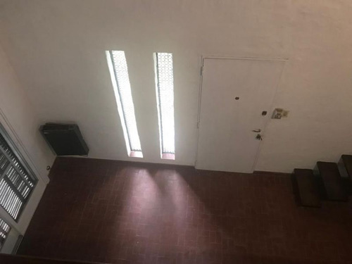 Casa En Venta En Lobos