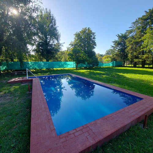 Bernstadt Al 600 - Casa En Venta De 2 Dormitorios Con Pileta En Roldan