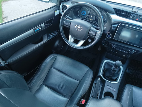 Toyota Hilux Pick-Up 2.8 Cd Srx 177cv 4x4