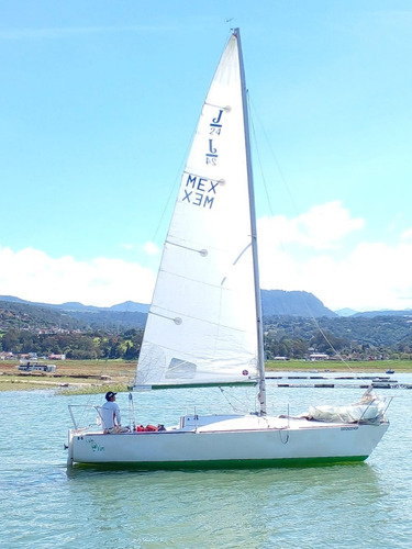 Imagen 2 de 8 de Velero J-24