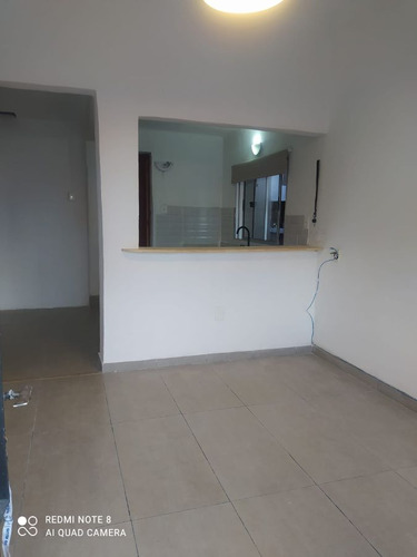 Casa 2 Dorm. En Capdehourat Esq. Timoteo Aparicio Barrio Maroñas $26000