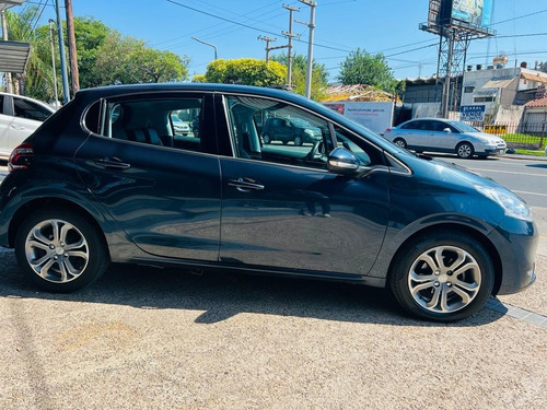 Imagen 2 de 12 de Peugeot 208 Felline Pack Cuir 2016