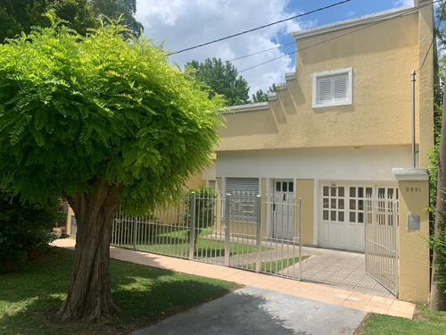 Casa En Venta En Gonnet - Parque Y Pileta