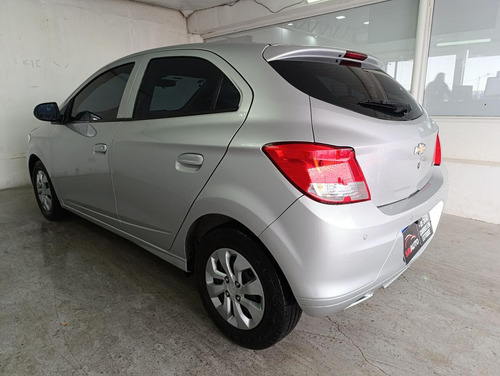 Chevrolet Onix Hatch Joy 1.0 8v Flex 5p Mec