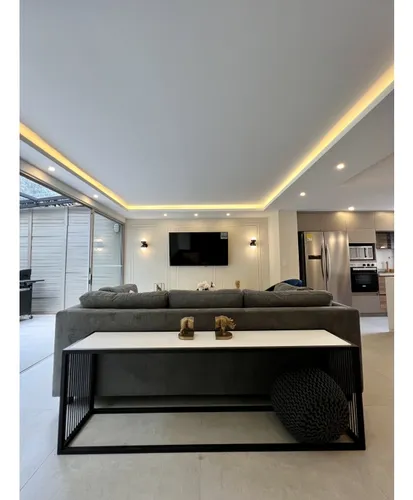 150m2 Casa En El Poblado