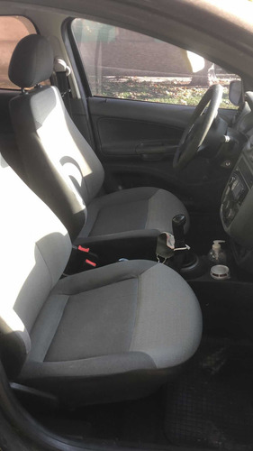 Imagen 2 de 6 de Volkswagen Voyage 2012 1.6 101cv