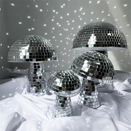 Decoração De Quarto Com Bola De Espelho De Discoteca Em Form