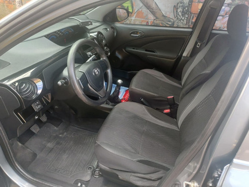 Toyota Etios Hb X 2014/2015 1.3 - Completo