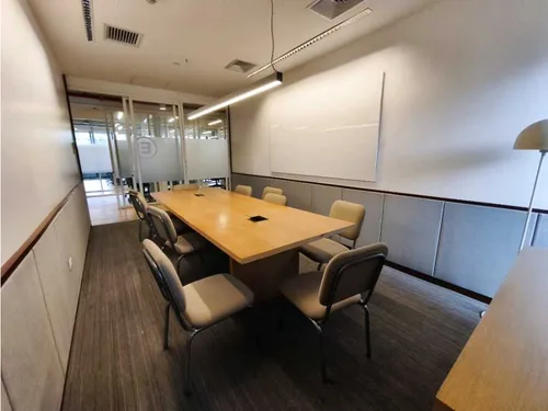 Oficina Amoblada Arriendo De 1.306m2 En Medellín Poblado