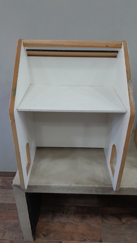 Escritorio Infantil Casita Montessori Con Silla. Blanco Lisa (Usado)